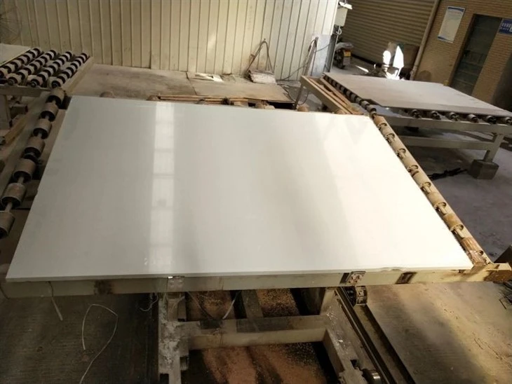 Engineered-Pure-White-Artificial-Stone-Marble-Slab-for-Countertops-Wall-Tile-Floor-Tiles.webp (4)(001)
